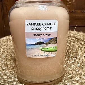 Yankee Candle Simply Home Stony Cove Cream Hue